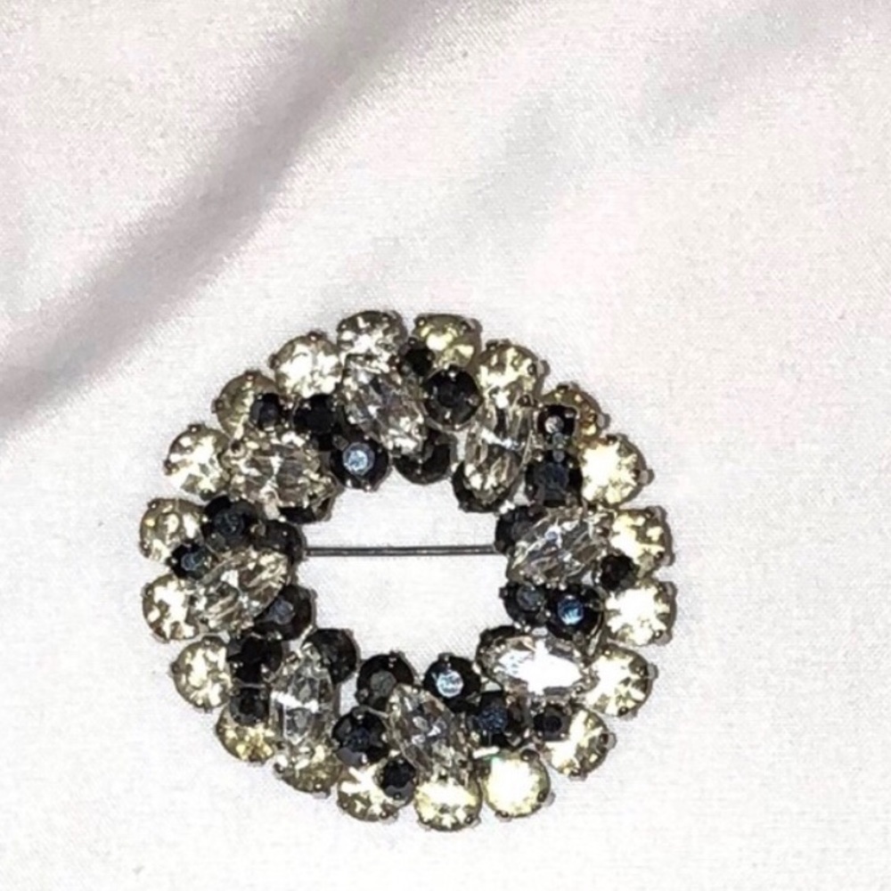 VINTAGE RHINESTONE PIN BROOCH